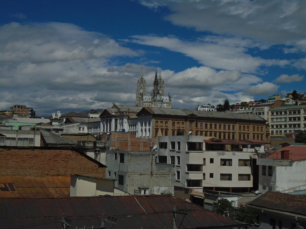 Hotel El Ejido Кіто Екстер'єр фото